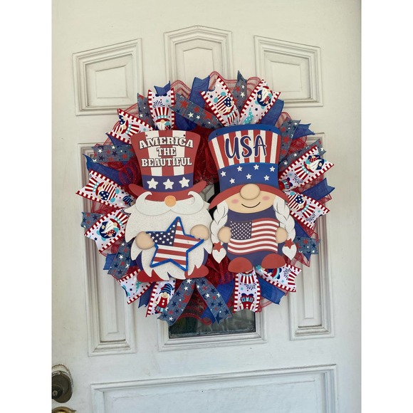 Patriotic Gnomes USA America the Beautiful Deco Mesh Ribbon Wreath - Picture 1 of 9